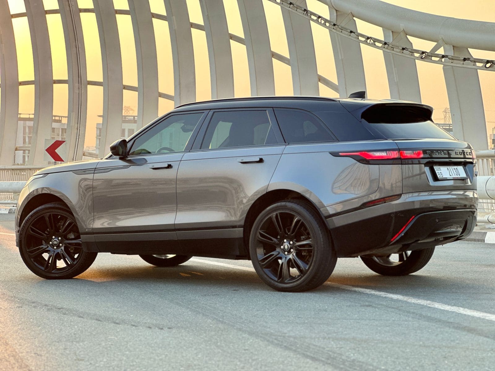 Land Rover Range Rover Velar R-Dynamic 2023