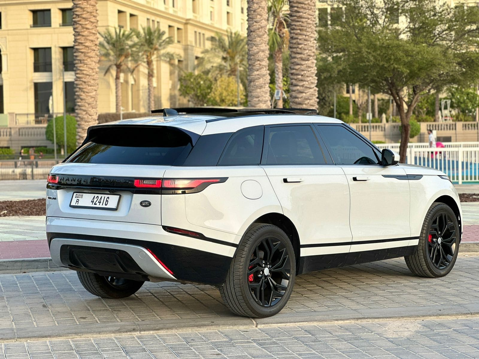 Land Rover Range Rover Velar 2023